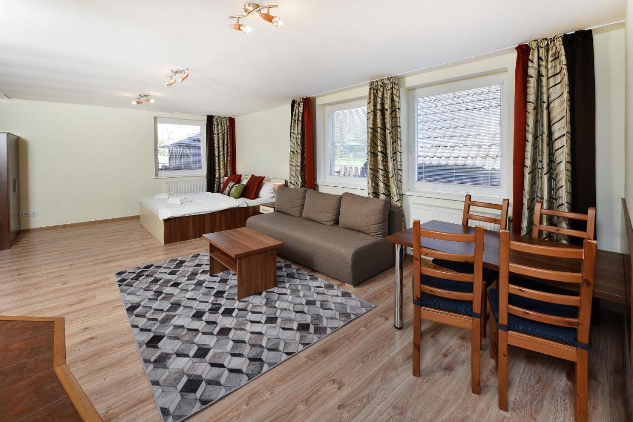 APLEND Vila Júlia Vysoké Tatry Exterior foto