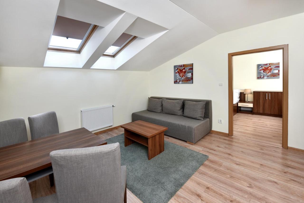 APLEND Vila Júlia Vysoké Tatry Exterior foto