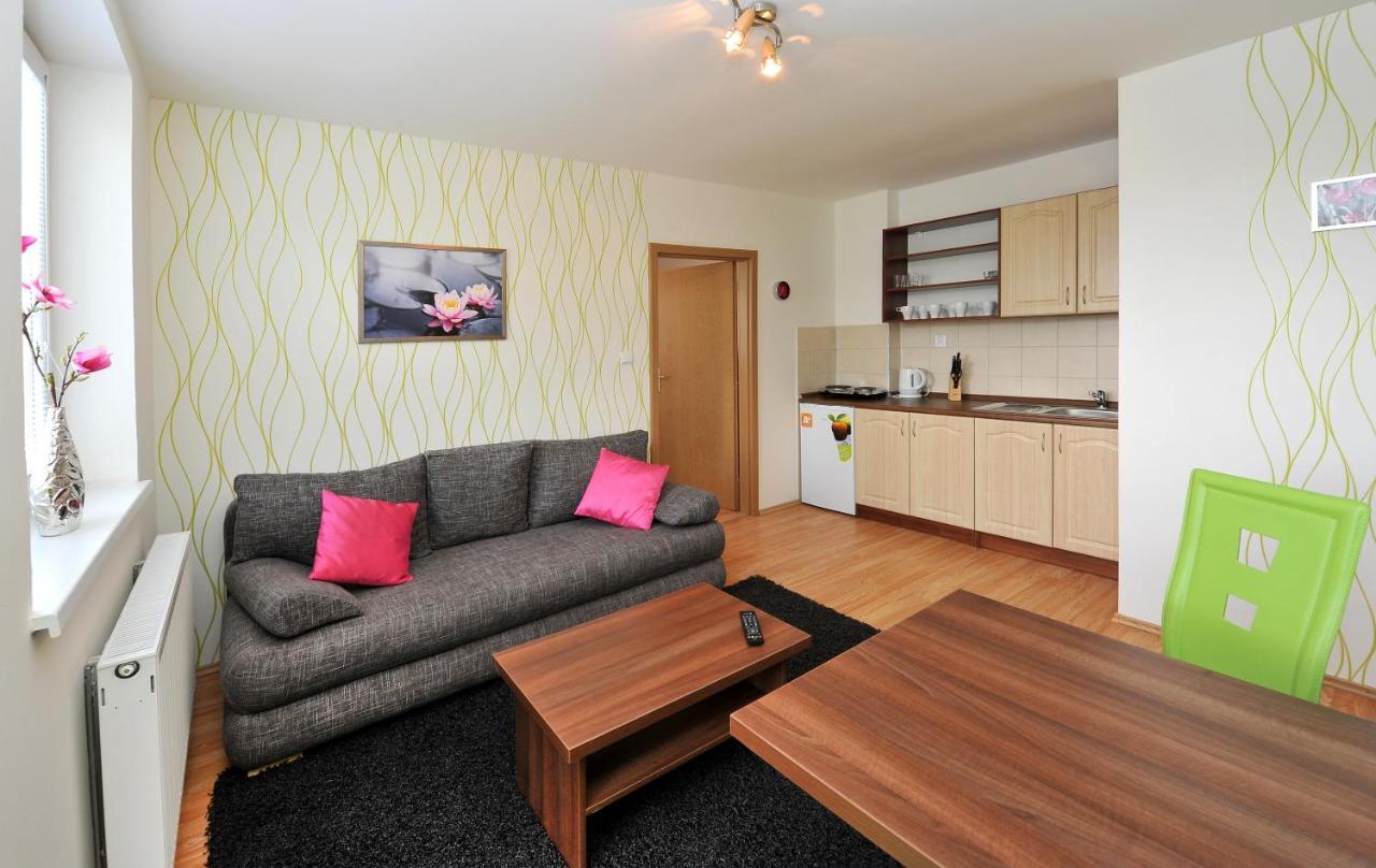 APLEND Vila Júlia Vysoké Tatry Habitación foto