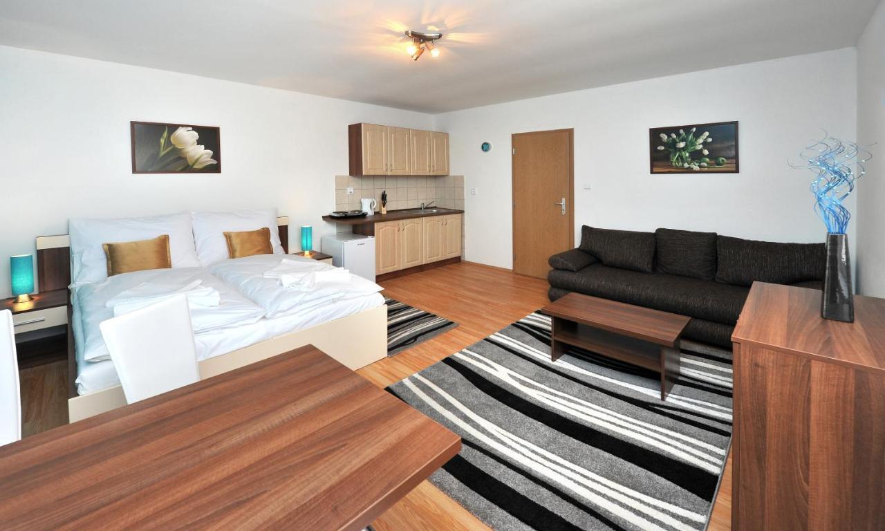APLEND Vila Júlia Vysoké Tatry Habitación foto